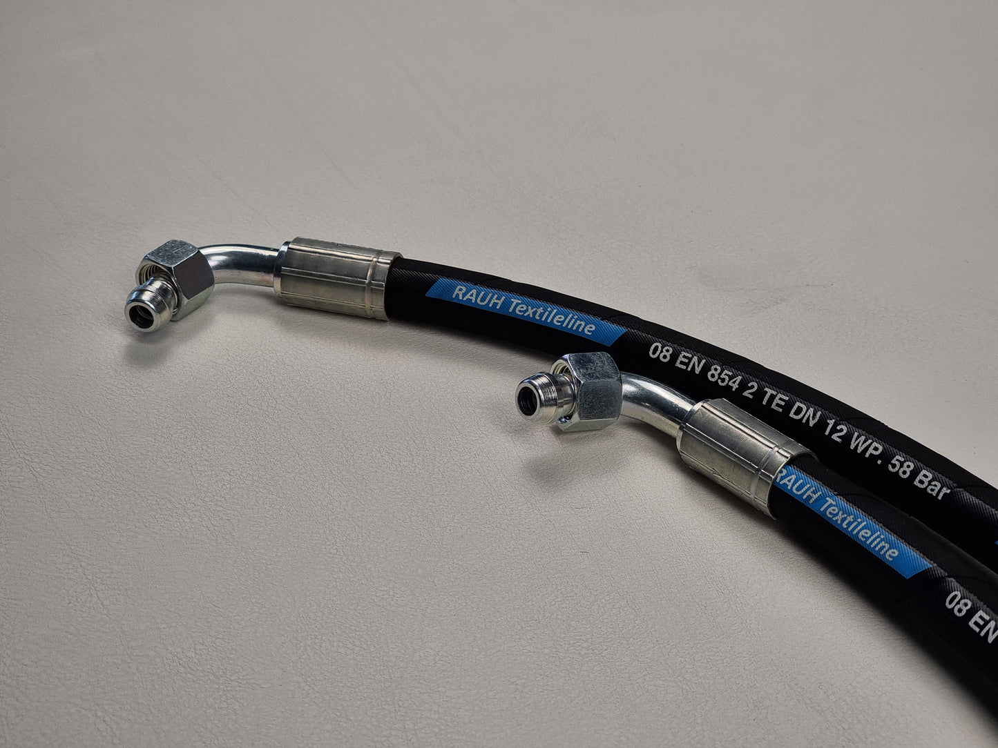 Schlauch Ölkühler Satz Mercedes Benz W108 3,5 Liter Vgl.Nr 1161870582 1161870682