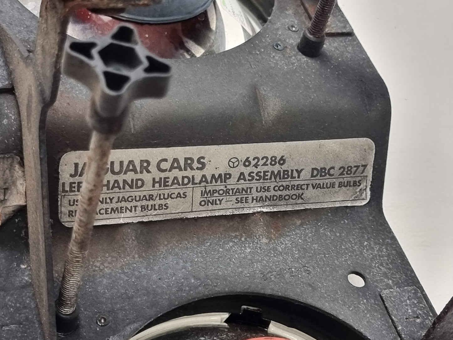 Jaguar XJ Series 3 front left headlight 62286 DBC2877