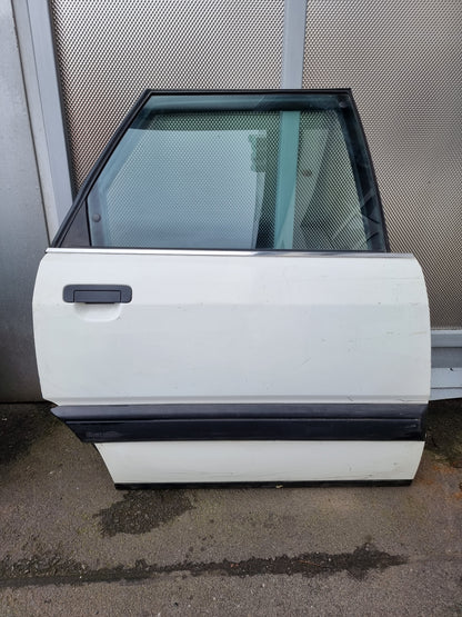 Audi 100 C3 Typ 44 Limousine right side back door used condition