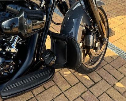 Windschutz / Sturzbügelbezug für Harley Davidson Street Glide und Road Glide