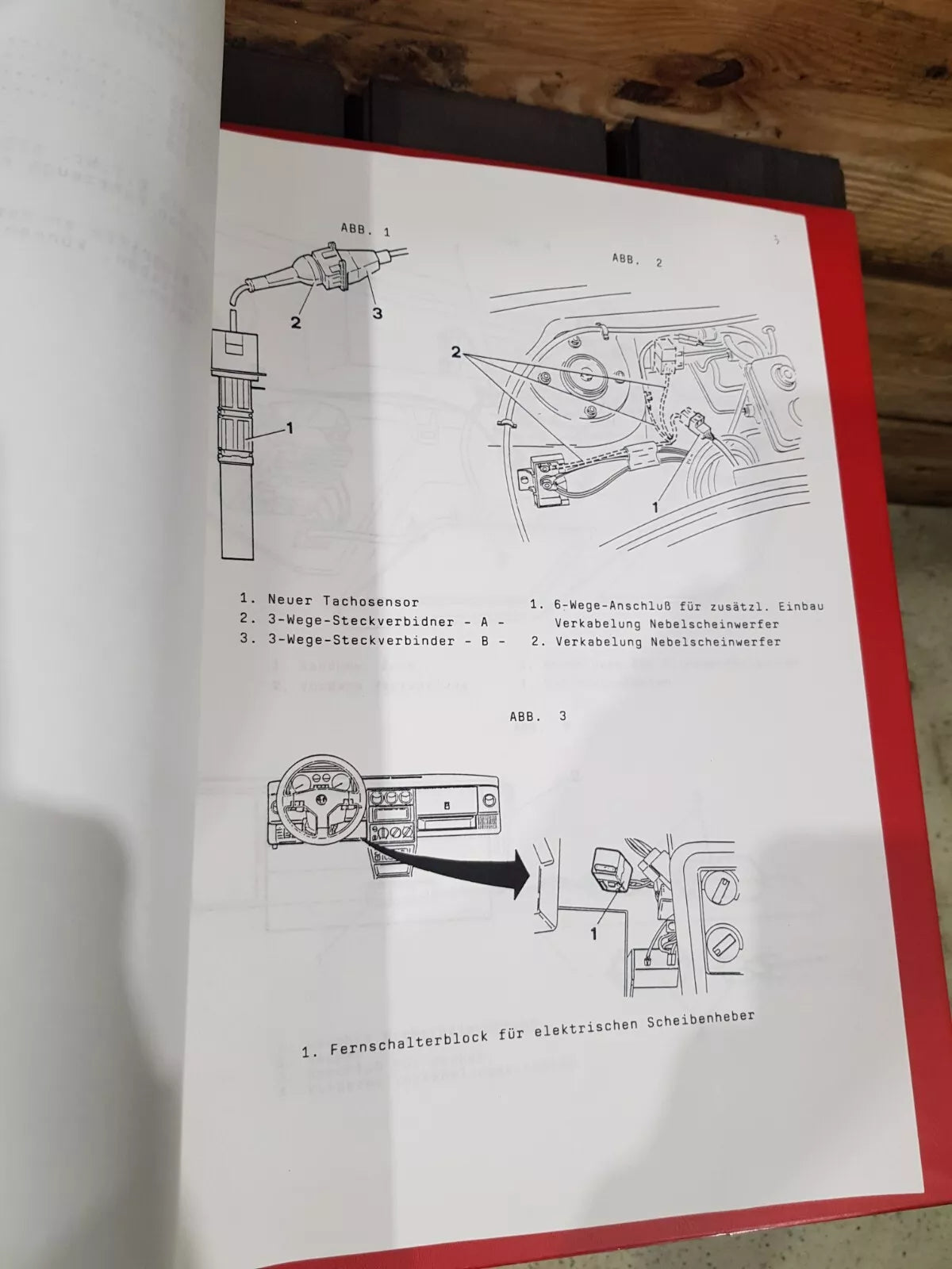 Alfa Romeo Technische Rundschreiben / Technical Bulletin im Satz ca. 1989-1995