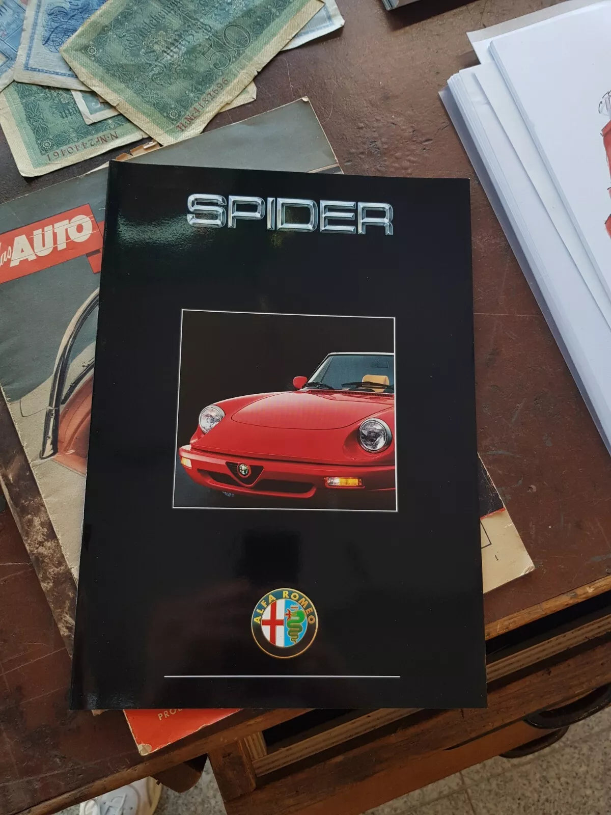 Alfa Romeo Spider 105 Magazin / Zeitschrift / Prospekt / Pressemappe